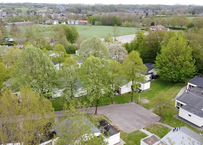 Bungalowpark - Alpha 64 *